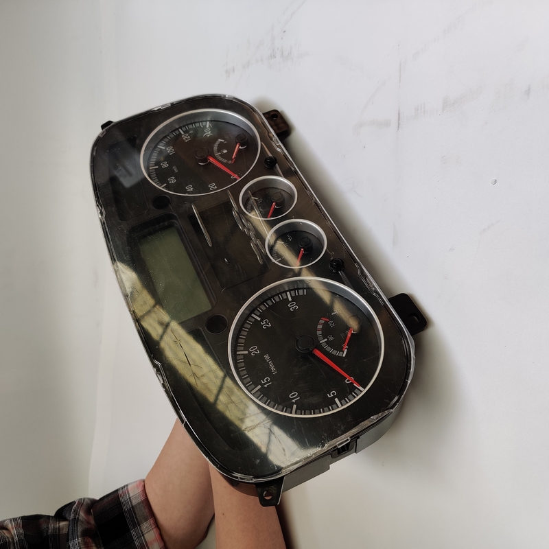 Dashboard For Sinotruk Howo Trucks Combination Instrument For Drive Cab Interior