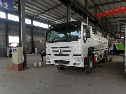 Used Tri Axle Trucks Howo Water Tanker Truck 20m³ 6×4 Drive Mode