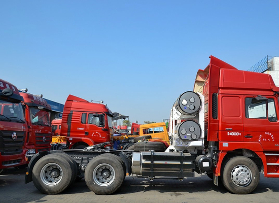 Shacman Truck Head 6*4 Drive Mode Horse Tractor LNG Big Gas Tanker 380hp Coal Transportation