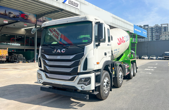 Concrete Truck Mobile 7-8m³ Tanker Cement Mixer Truck Chinese Brand JAC Yuchai 350hp