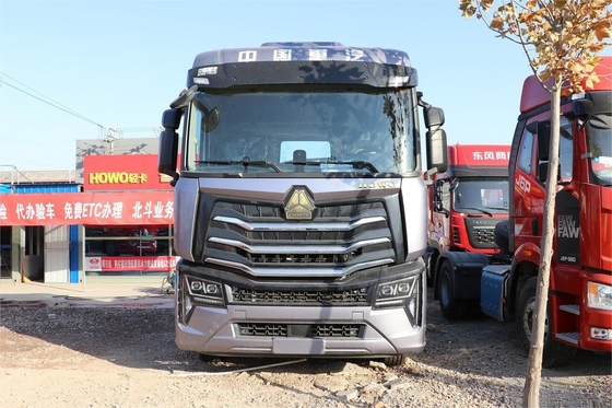 HOWO Heavy Truck Tractor High Roof Deflector 6X4 Diesel 16 Gears 480 Horsepower National VI