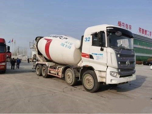 China Second Hand SANY Mixer Truck 340 Horsepower 8X4 Concrete Truck ZZ1317N366HD1