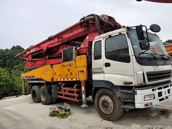 2010 YEAR Second Hand Pump Truck ISUZU-SANY Brand 8×4 Drive Mode With 48m Pump