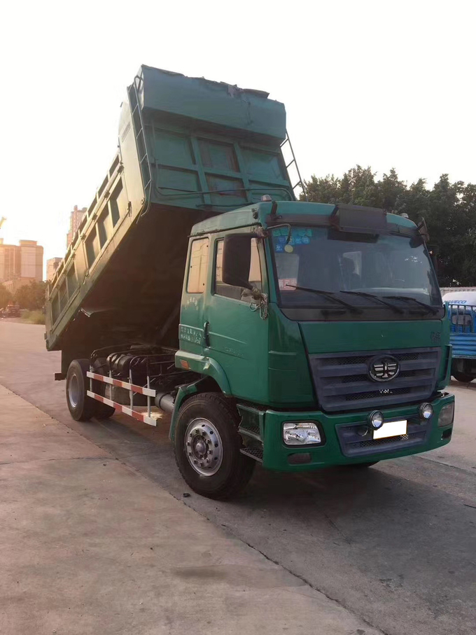 10 - 30 Ton Used Construction Trucks 4x2 235HP 2009 Years With Good Condition